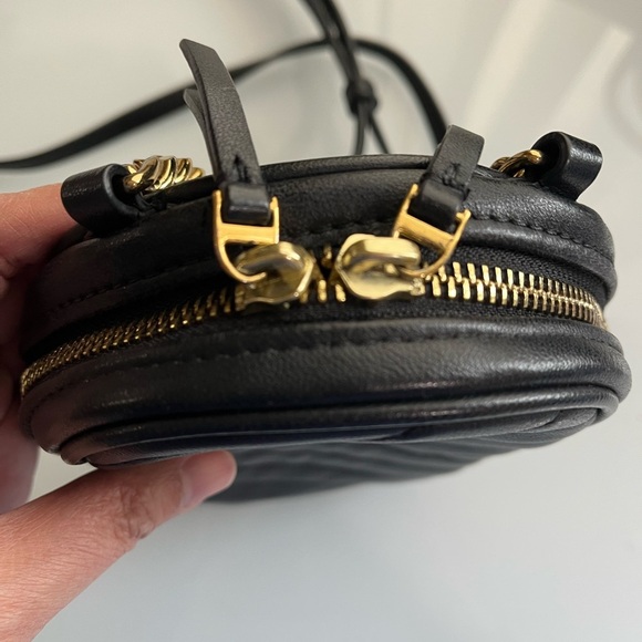 TORY BURCH KIRA QUILTED CROSSBODY BAG - Picture 4 of 11